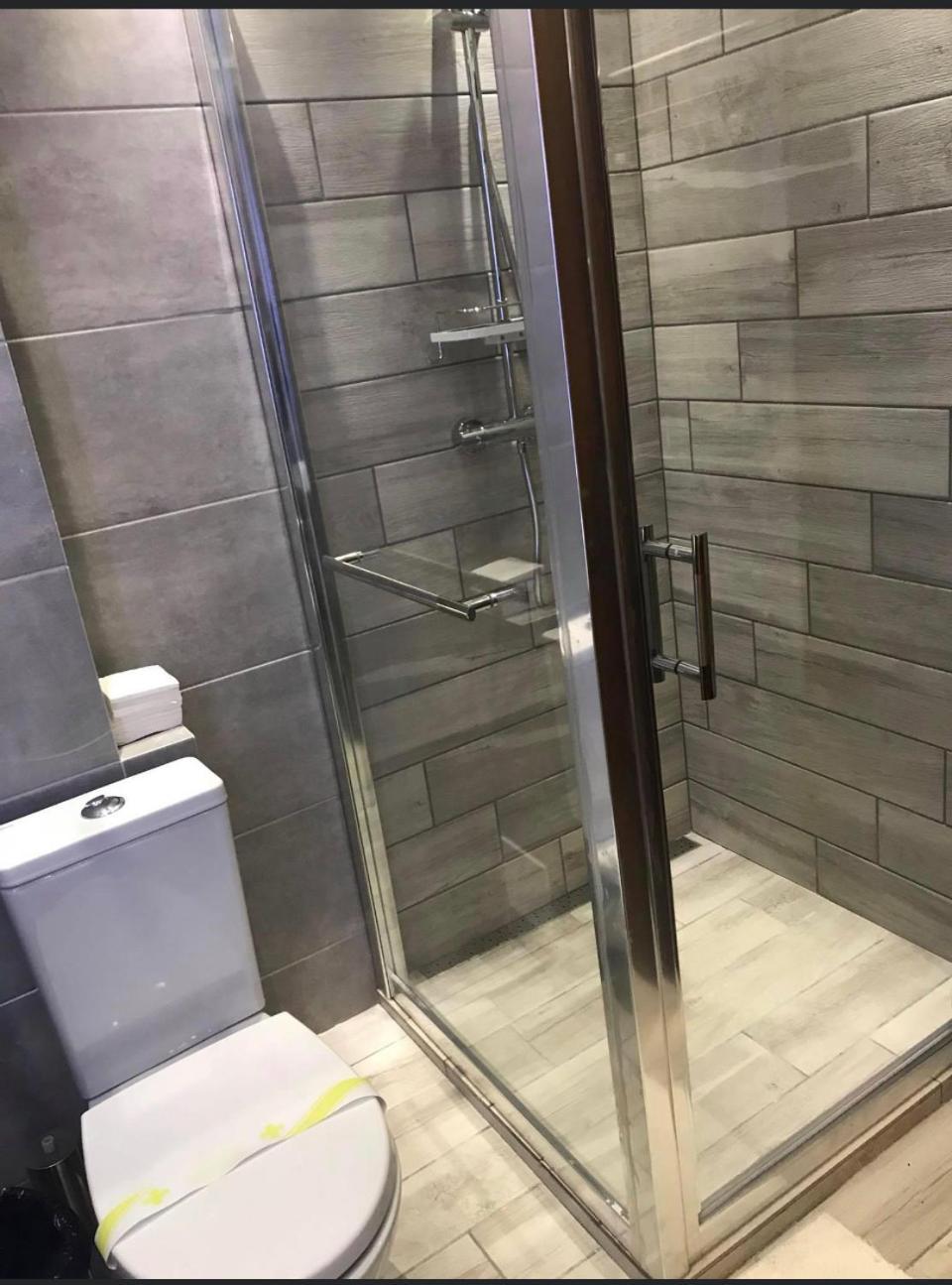 Hotel Parc Tecuci Екстериор снимка